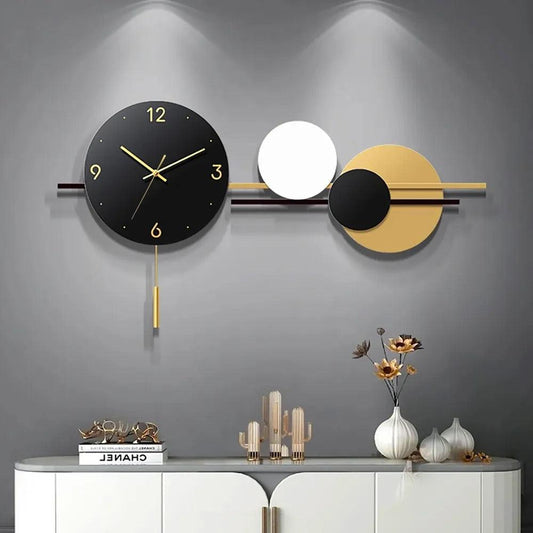 Aura Luxe Black White Gold Overlapping Circle Design Metal Wall Clock