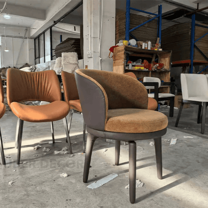 Stella Arco – Italian Minimalist Dining & Vanity Chair with Nordic Armrest Design