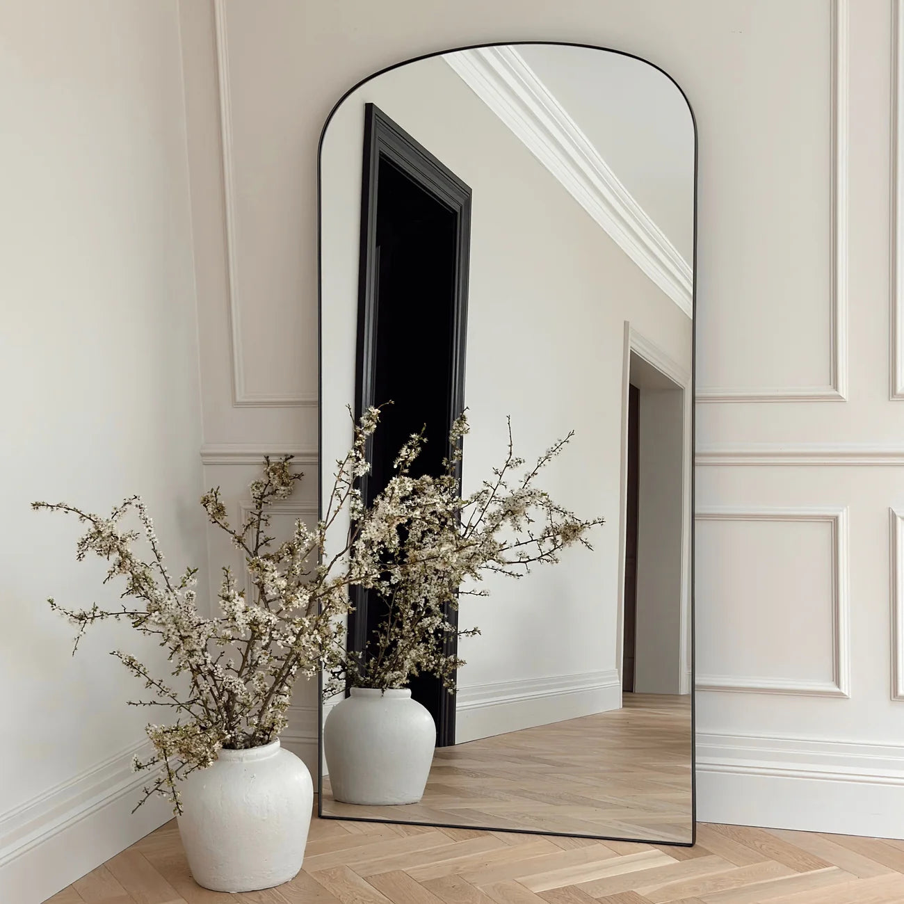 ArchLoom- Full Length Arch Shaped Metal Framed Mirror for Boutiques, Clothing Stores, Living Room or Bedroom