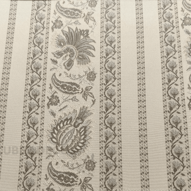 Gulmore - Jacquard Upholstery Fabric - Soft Champagne Floral