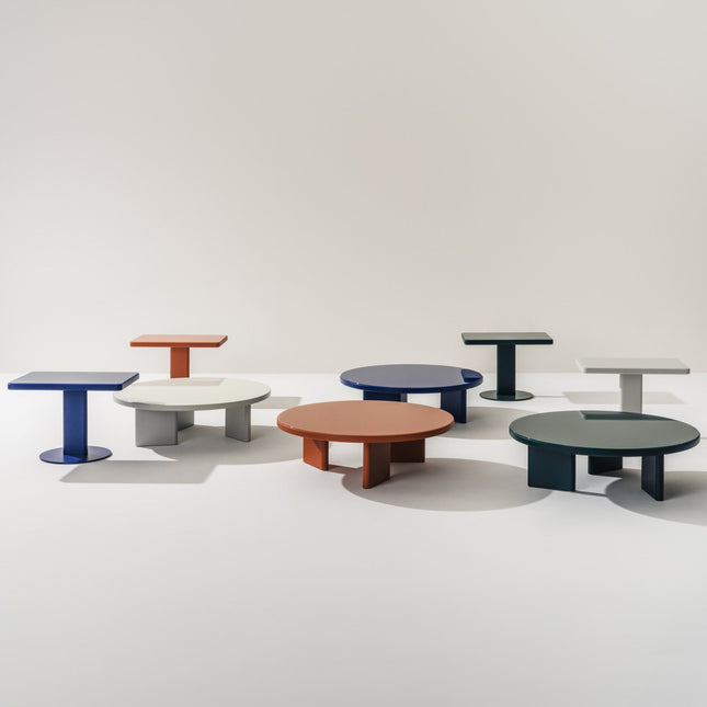Potomac Coffee Table, Modern Round Minimalist Glossy Center Table with Three-Panel Base for Living Room