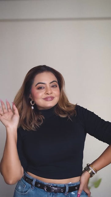 Wavy Symphony Upholstered Full-Length Bedroom Mirror- Modern Wavy Irregular Arched Mirror