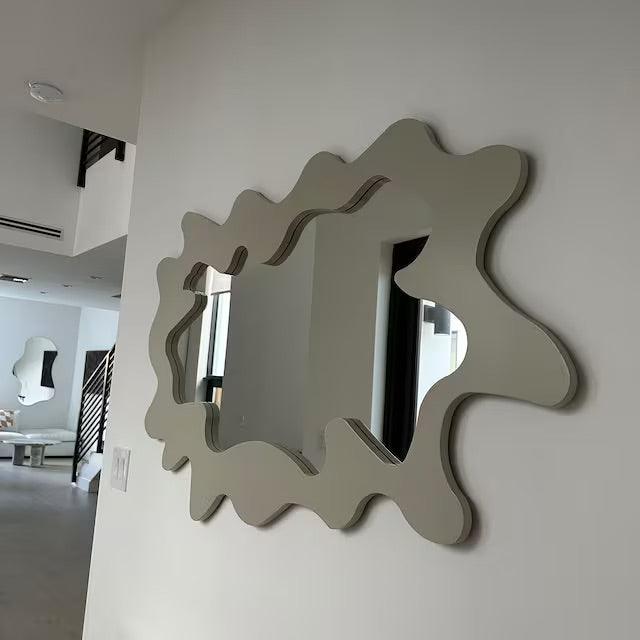 Wavy Edge Full-Length Mirror – Modern and Playful Design - Uber Decor